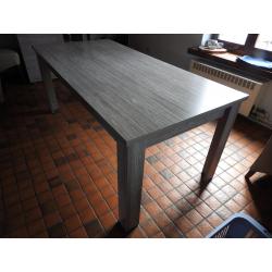 Te koop eettafel met 6 stoelen