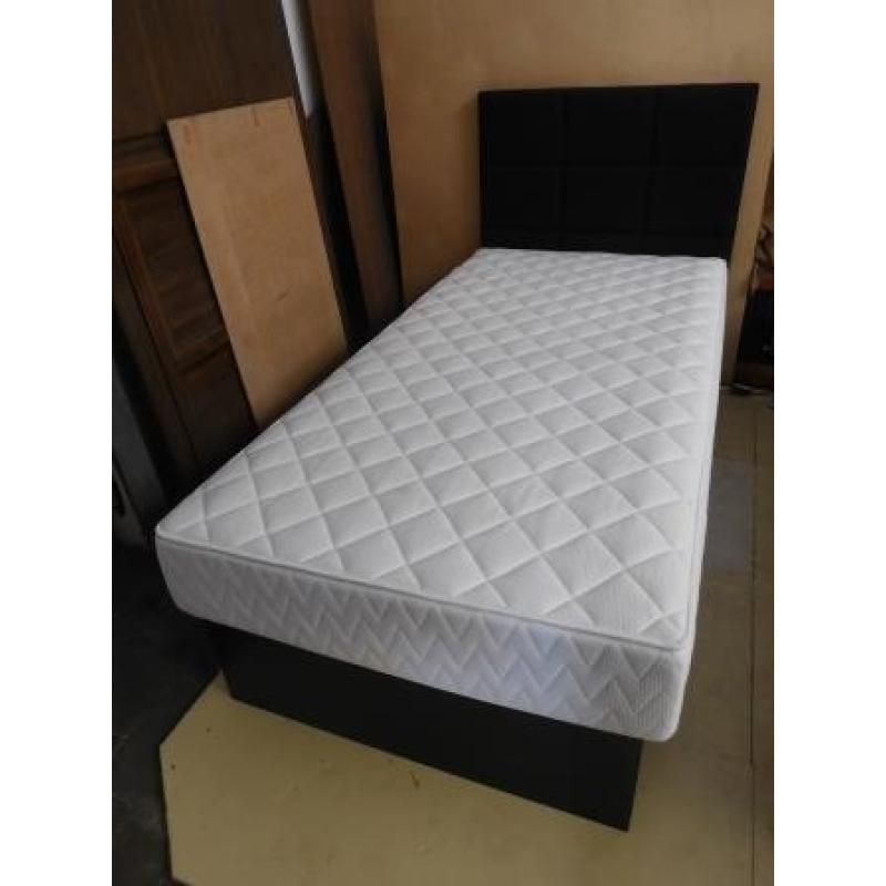 WATERBEDDEN (2 x éénpersoons)