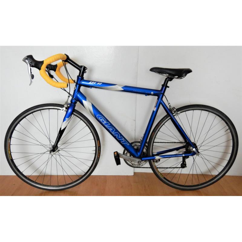 Racefiets (de fiets is beschikbaar)