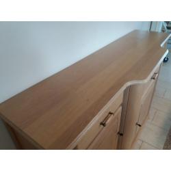 Volledige eetkamer te koop
