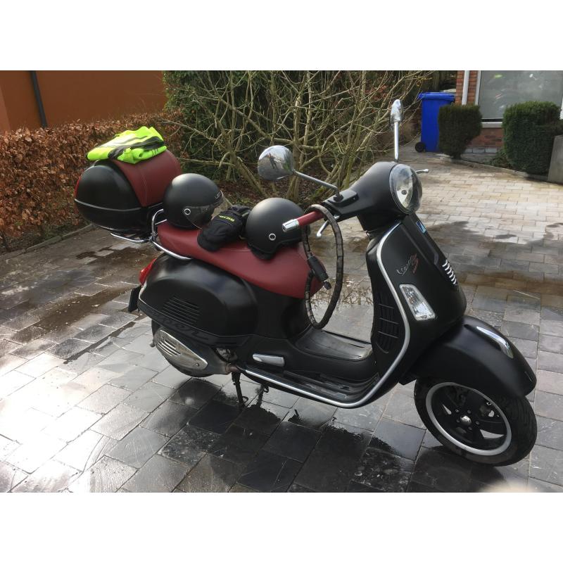 Vespa SuperSport 300cc