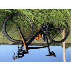 Zeer nette Eddy Merckx EM 525, Ultegra R8000 groepset en Scope R4C wielset