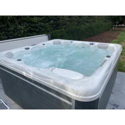 Jacuzzi 6 Miami 6 personen 1600 liter aankoop 2021