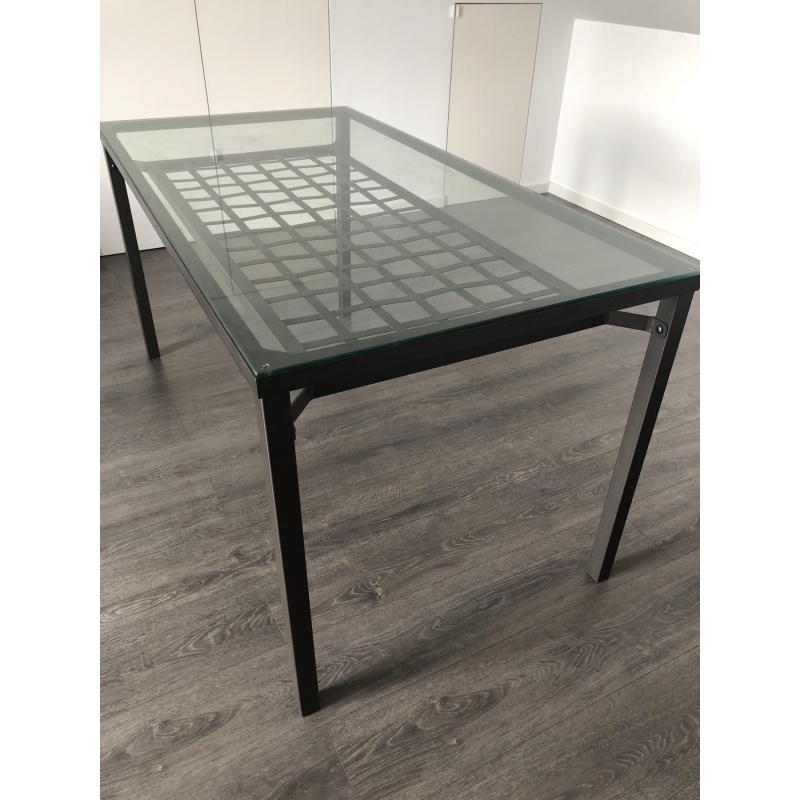 Eettafel (glas-metaal) met 4 stoelen