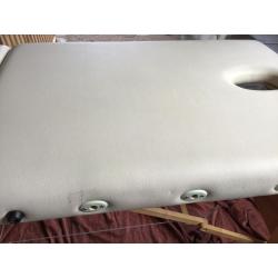 Plooibare massagetafel in draagtas
