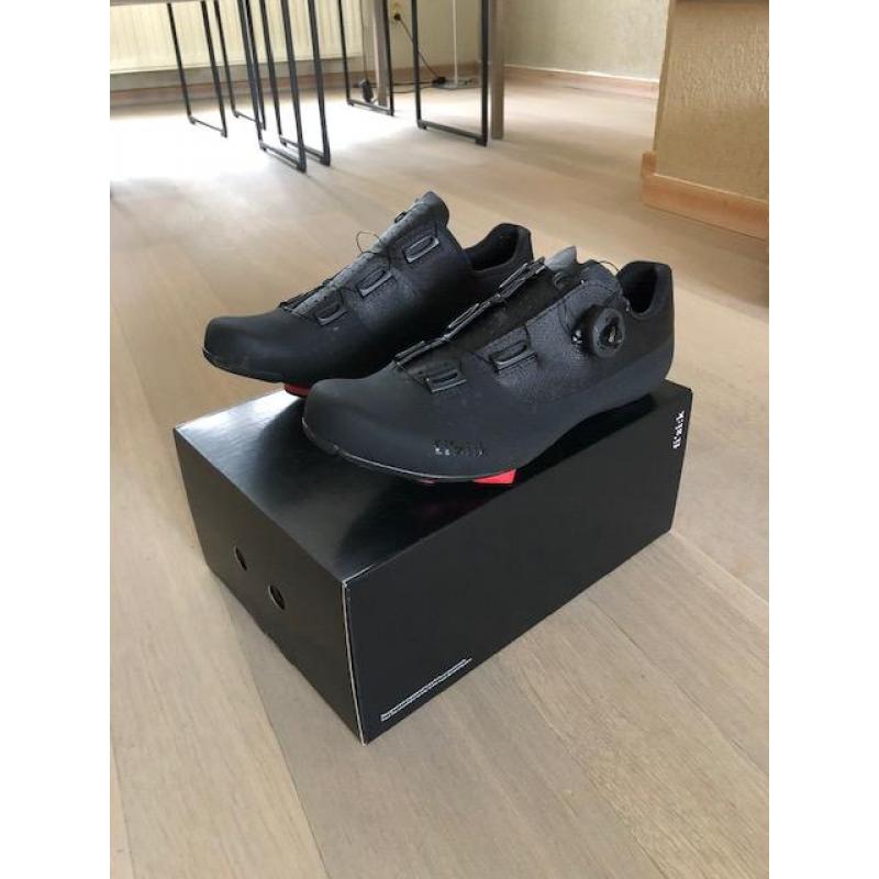 Fietsschoenen Fizik Tempo overcurve R4 black/black maat 43