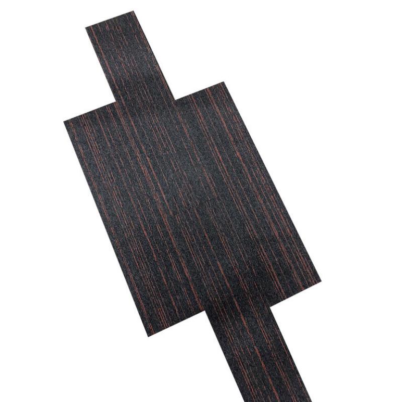 Zwarte Flash Line tapijttegels met rood accent 25cm x 100cm