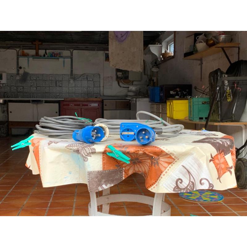 kabels electriciteit caravan