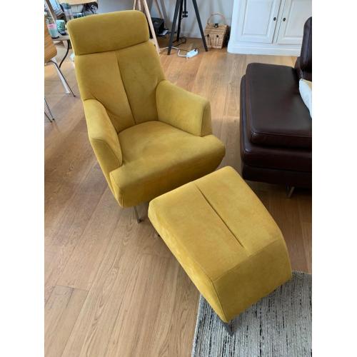 Prachtige design gele Xoon fauteil met poef