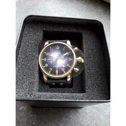 Horloge Rotorcraft RC1304