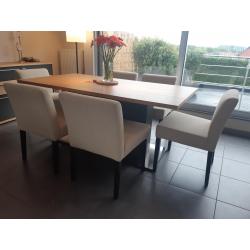 HULSTA TAFEL MET 6 STOELEN