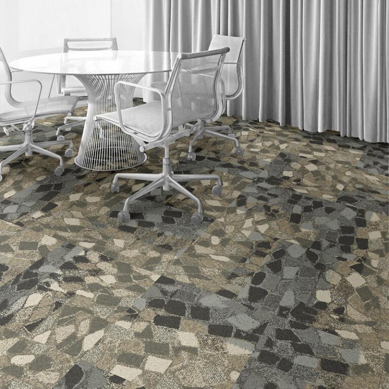 Zéér decoratieve 'Stone Look' Tapijttegels van Interface