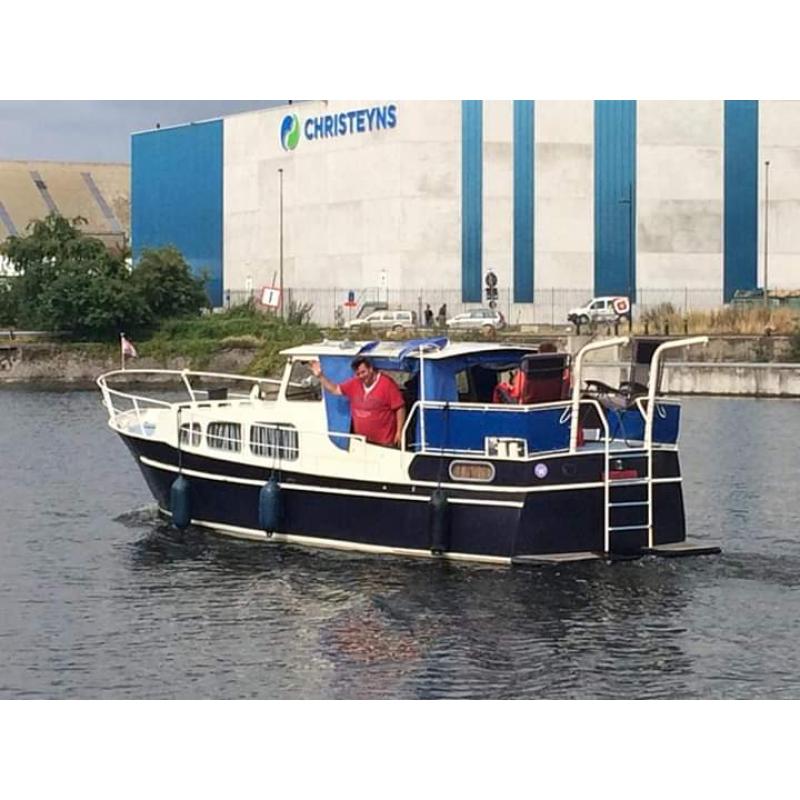 Motorboot 10 x 3