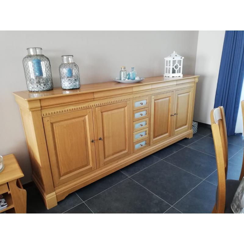 Volledige eetkamer