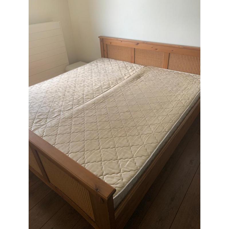 Tweepersoons bed (incl. matrassen)
