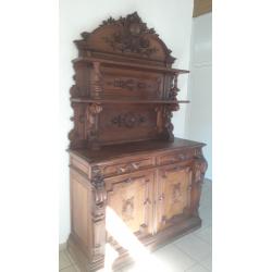 Antieken kast