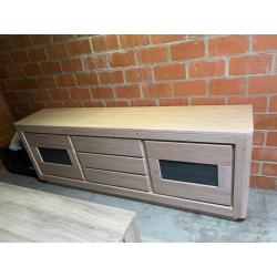 Complete eetkamer