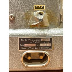 Oude diaprojector