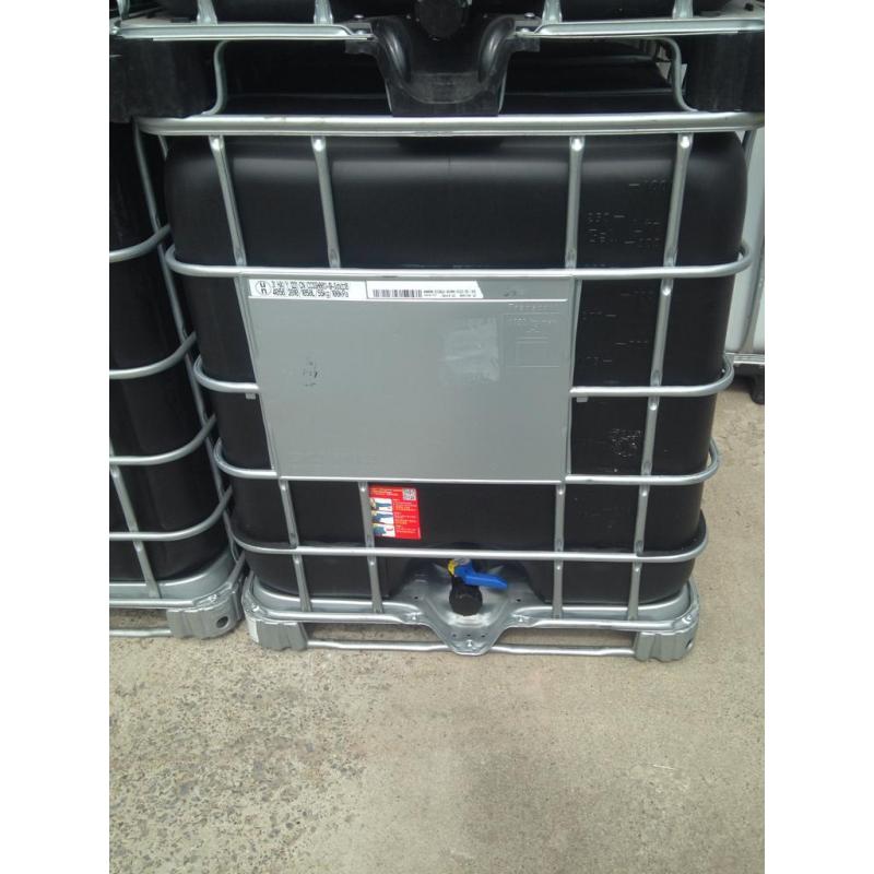 Zwarte ibc containers 1000L