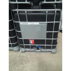Zwarte ibc containers