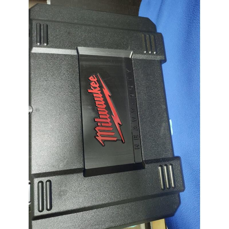 Milwaukee M12 HPT-202C V-KIT Accu Hydraulische Subcompacte Perstool 12V 2.0Ah Li-Ion M12™ in nieuwstaat!
