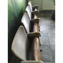 Vintage bioscoopstoelen