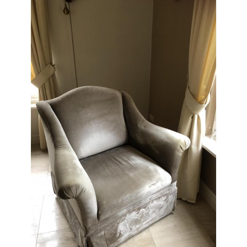 Mooie stevige fluwelen fauteuil, ongebruikt
