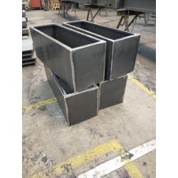Cortenstalen bloembakken