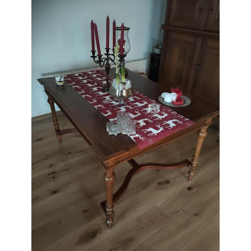 Mooie antieke eettafel uit de 19e eeuw