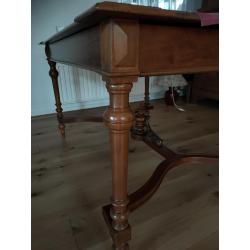 Antieke eettafel 19e eeuw