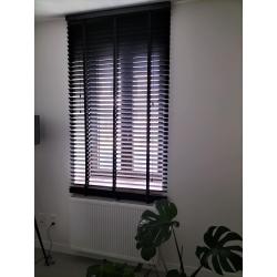 jaloezieën 50mm met ladderband zwart