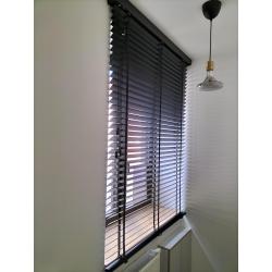 jaloezieën 50mm met ladderband zwart