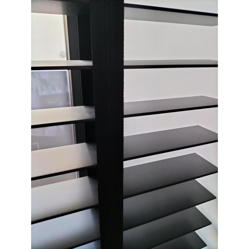 jaloezieën 50mm met ladderband zwart