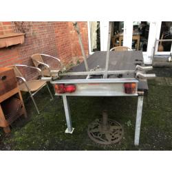 Ouder model fietsendrager