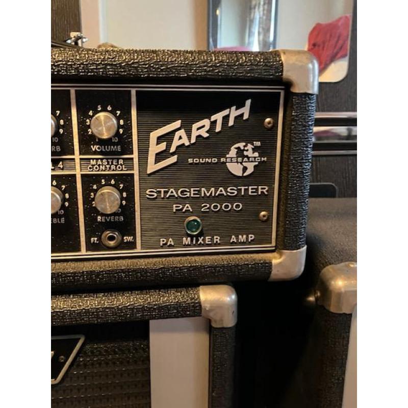 Zanginstallatie 'Earth' 240W   Microstaanders, kabels, micro's