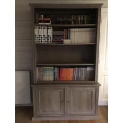bibliotheekkast met onderkast taupe grijs massief