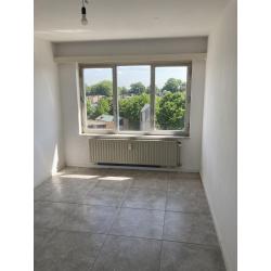 Te huur Deurne: appartement met autostaanplaats