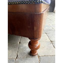 BANKJE IN OLME HOUT