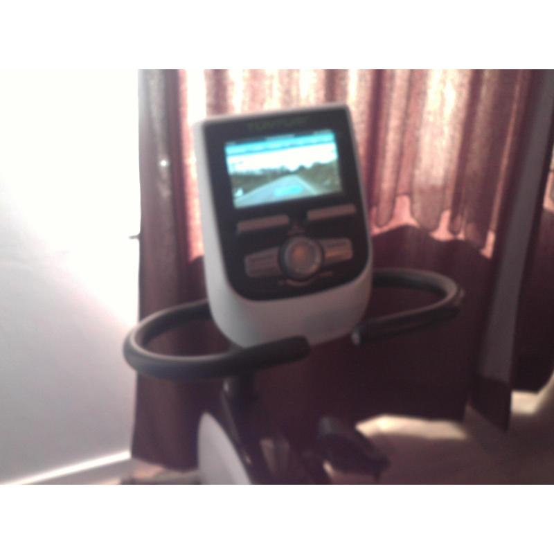 TUNTURI E-80R Recumbent Bike
