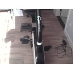 TUNTURI E-80R Recumbent Bike
