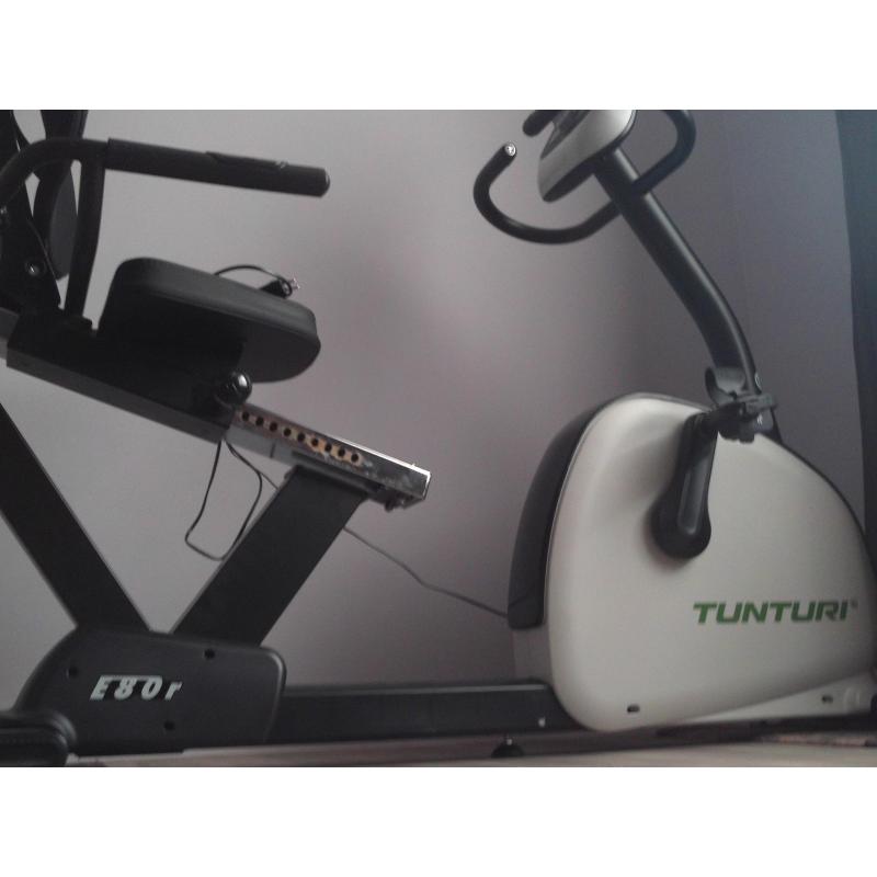 TUNTURI E-80R Recumbent Bike