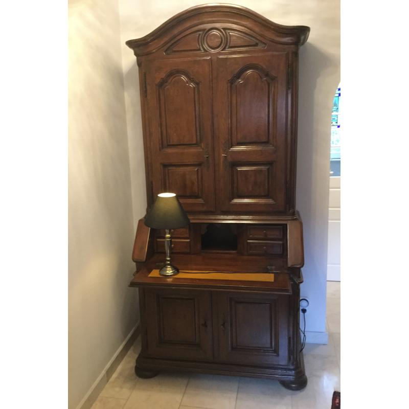 Mooie SECRETAIRE KAST  hal- living