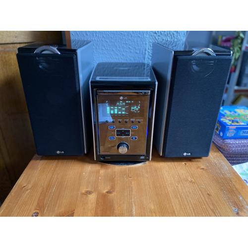 Stereo installatie LG type LF-U850