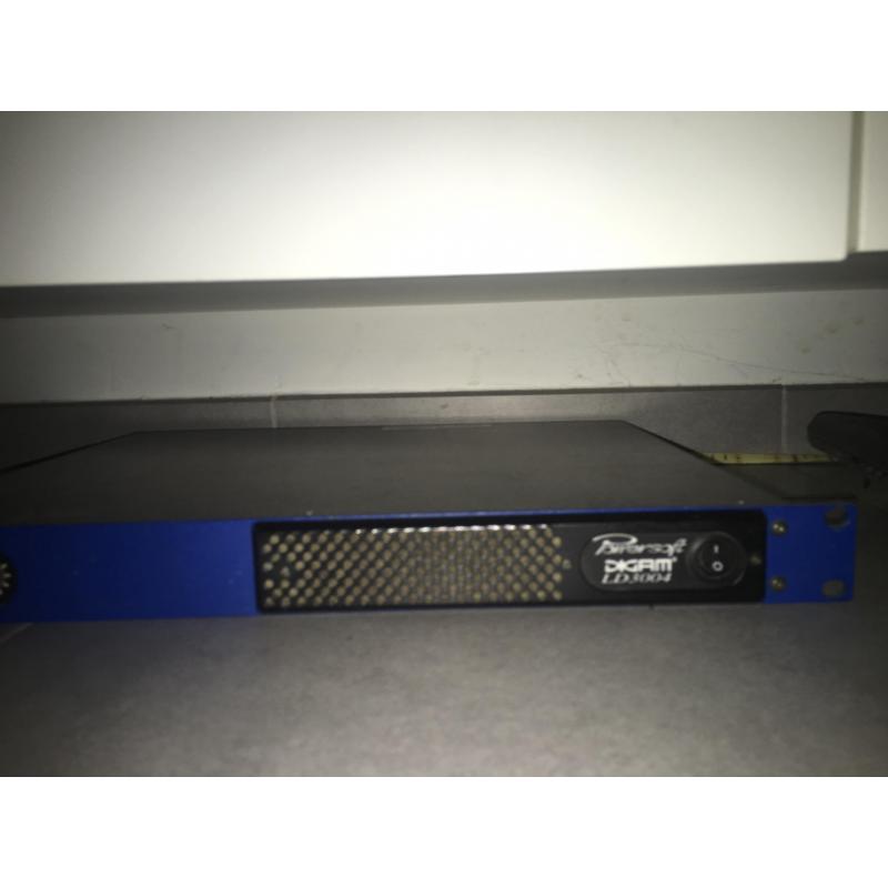 POWERSOFT DIGAM LD3004 - Pro versterker