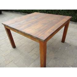 teaken tuintafel