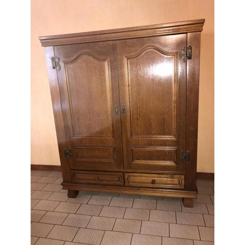 Eettafel met 6 stoelen (onderdeel eetkamer)