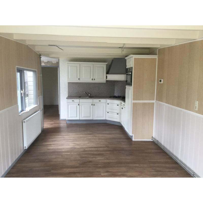 Gerenoveerde chalet te koop