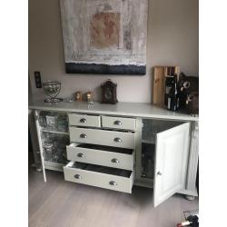 Dressoir in landelijke stijl