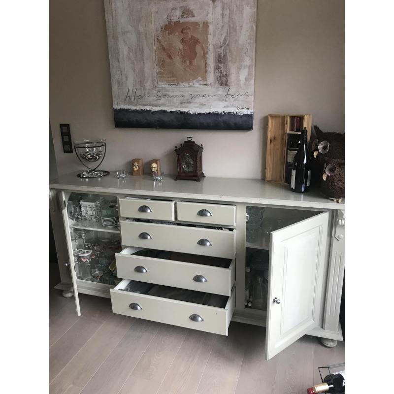 Dressoir in landelijke stijl