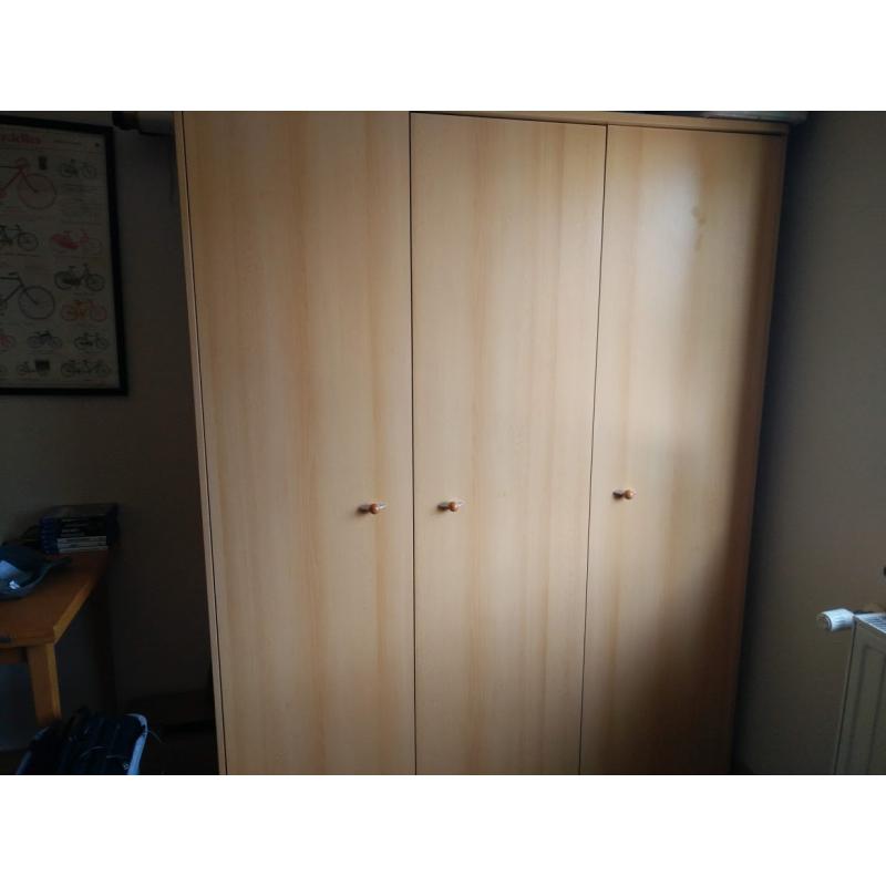 Volledige kinderslaapkamer  in goede staat